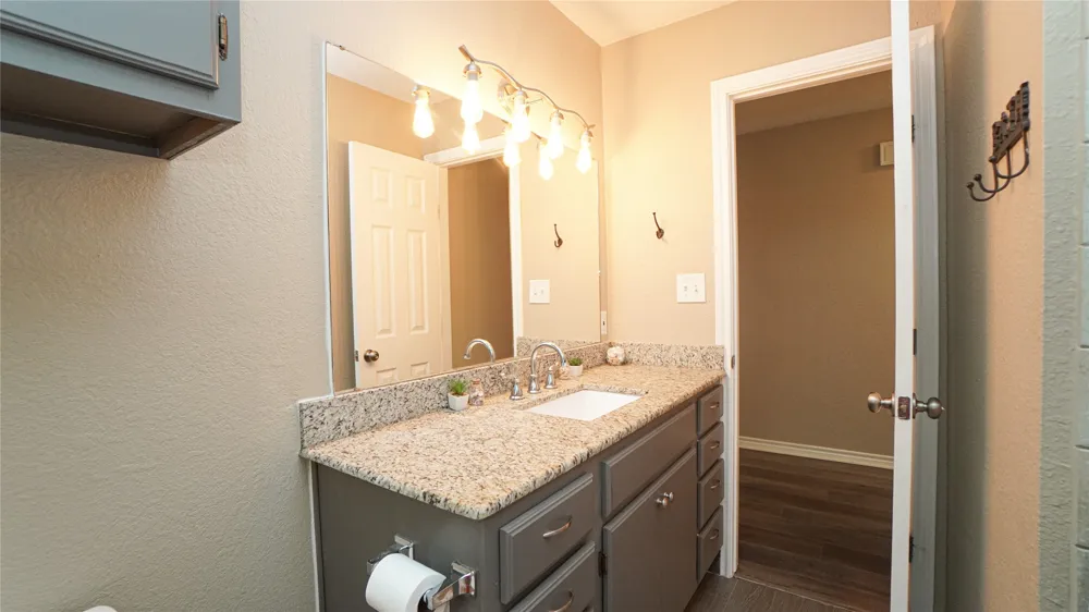 340 Northside Quinlan, TX 75474