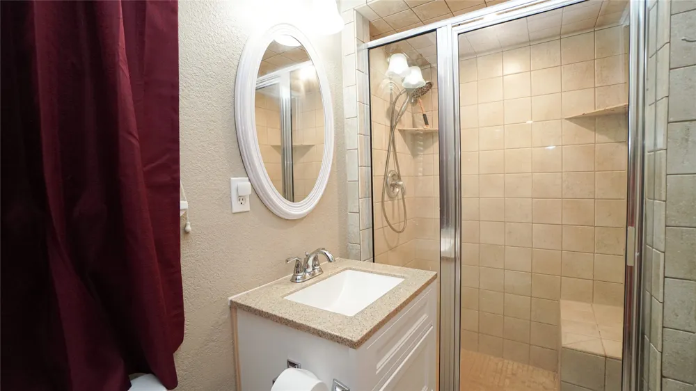 340 Northside Quinlan, TX 75474
