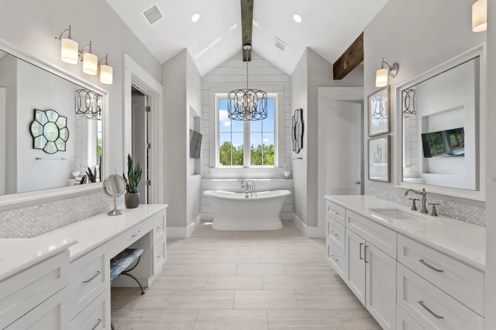 1457 Avenida High View Driftwood, TX 78619