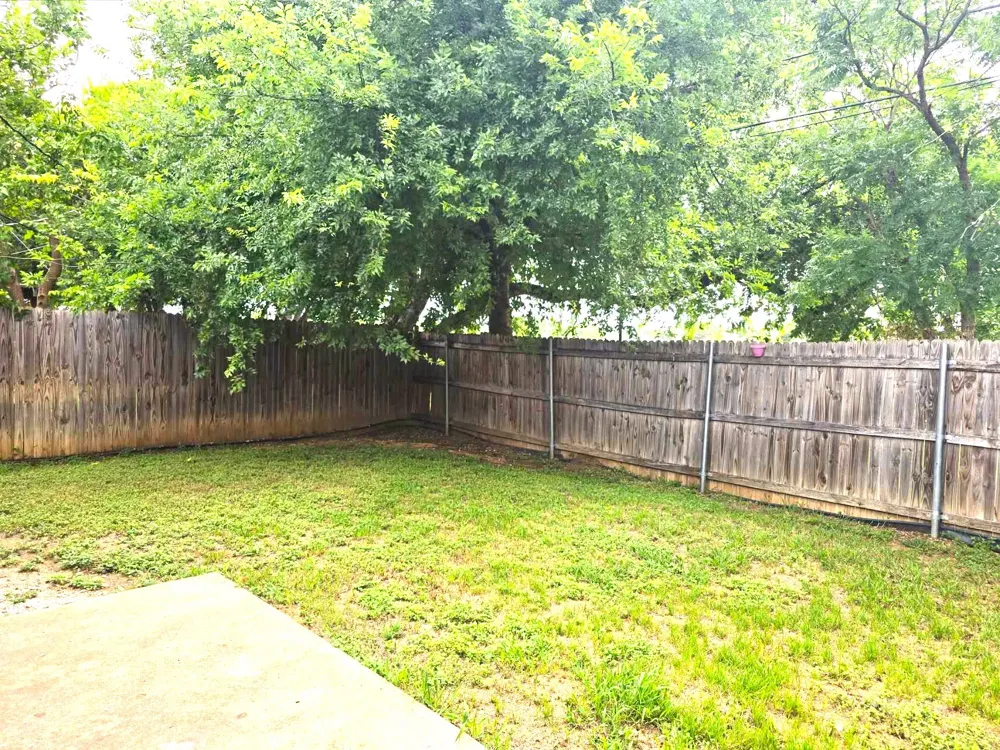 1007 Mitchell Lane Burleson, TX 76028