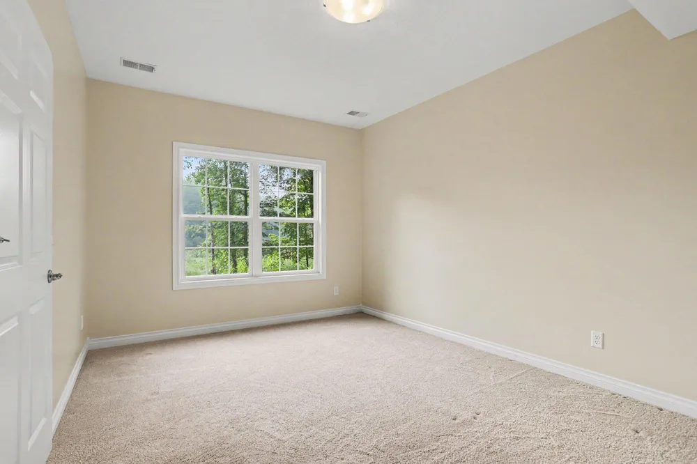 6945 Hunters Creek Kalamazoo, MI 49048