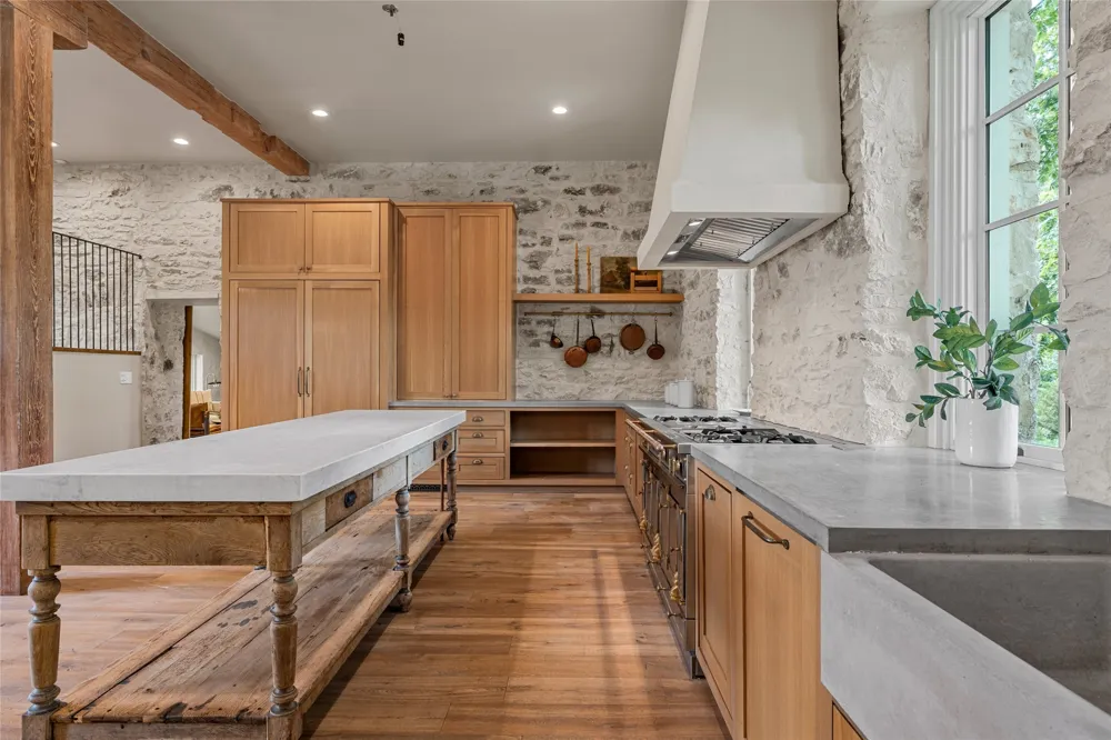 401 E Avenue A Valley Mills, TX 76689