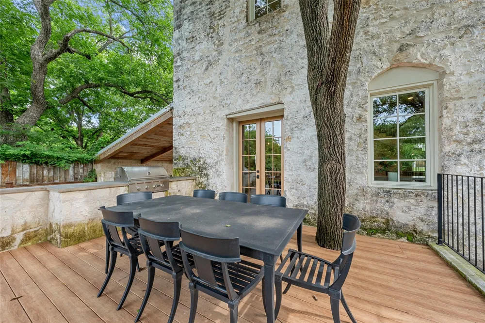 401 E Avenue A Valley Mills, TX 76689