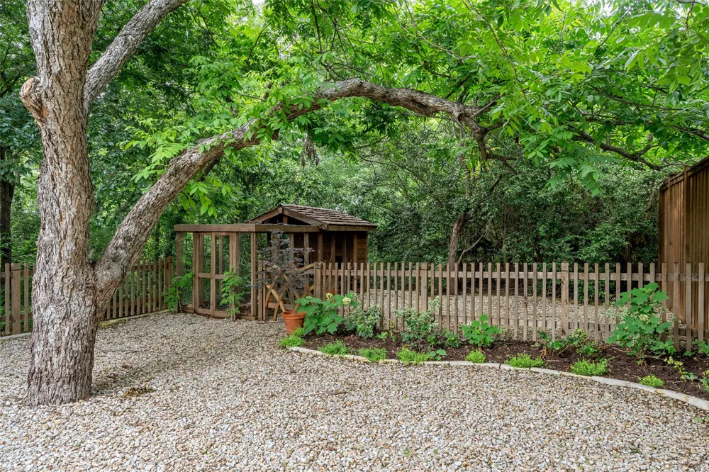 401 E Avenue A Valley Mills, TX 76689