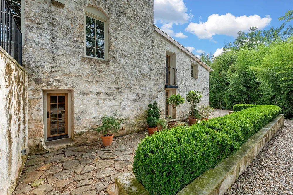 401 E Avenue A Valley Mills, TX 76689