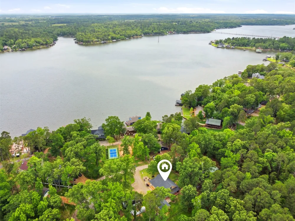 302 King Shore Boulevard Scroggins, TX 75480