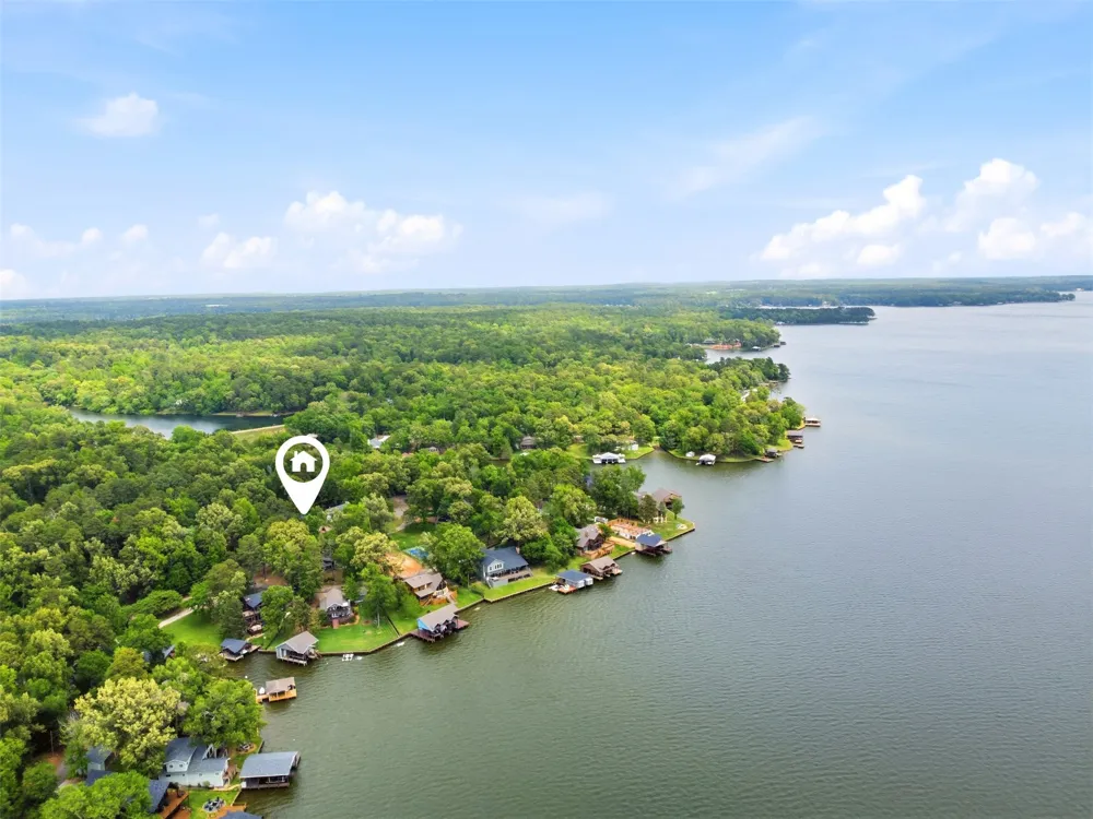 302 King Shore Boulevard Scroggins, TX 75480