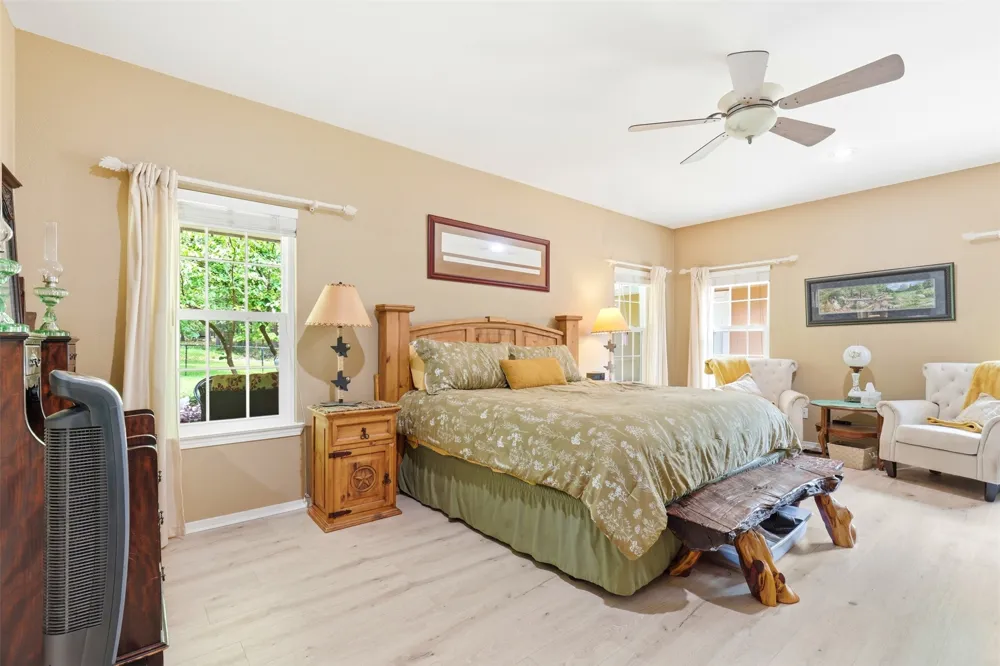 302 King Shore Boulevard Scroggins, TX 75480