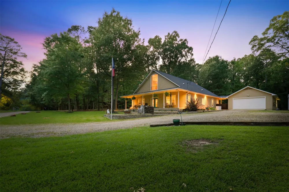 302 King Shore Boulevard Scroggins, TX 75480
