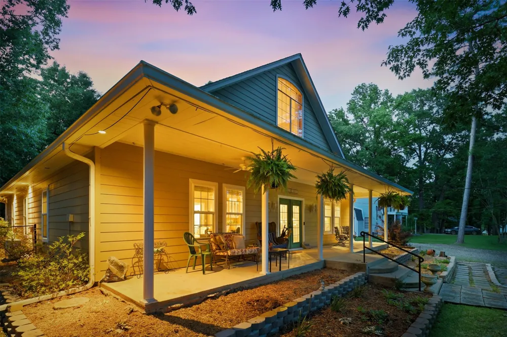 302 King Shore Boulevard Scroggins, TX 75480