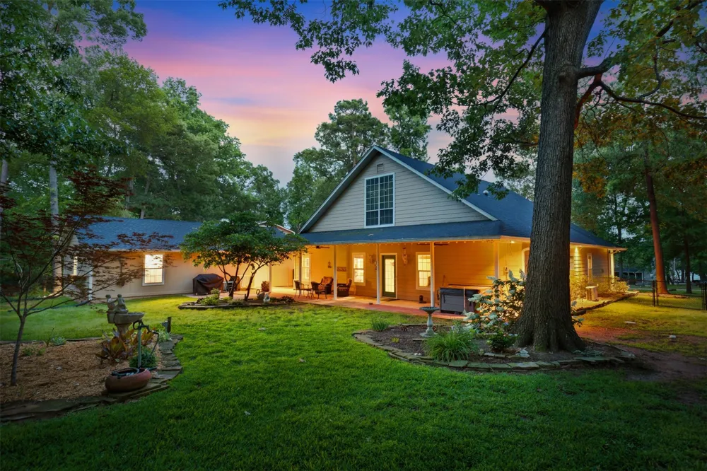 302 King Shore Boulevard Scroggins, TX 75480