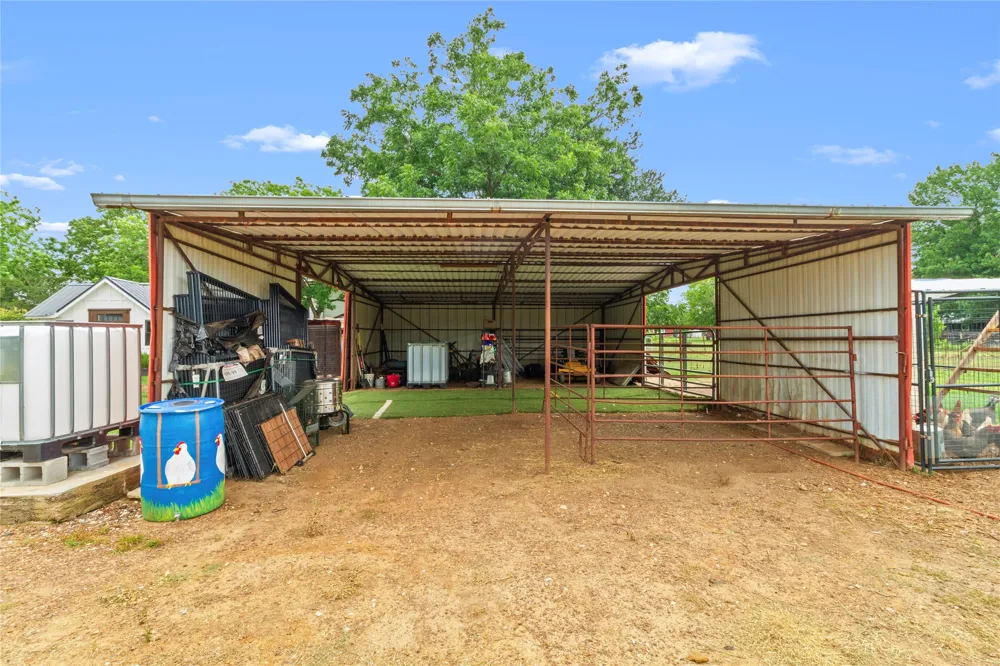 110 Avenue D Wortham, TX 76693
