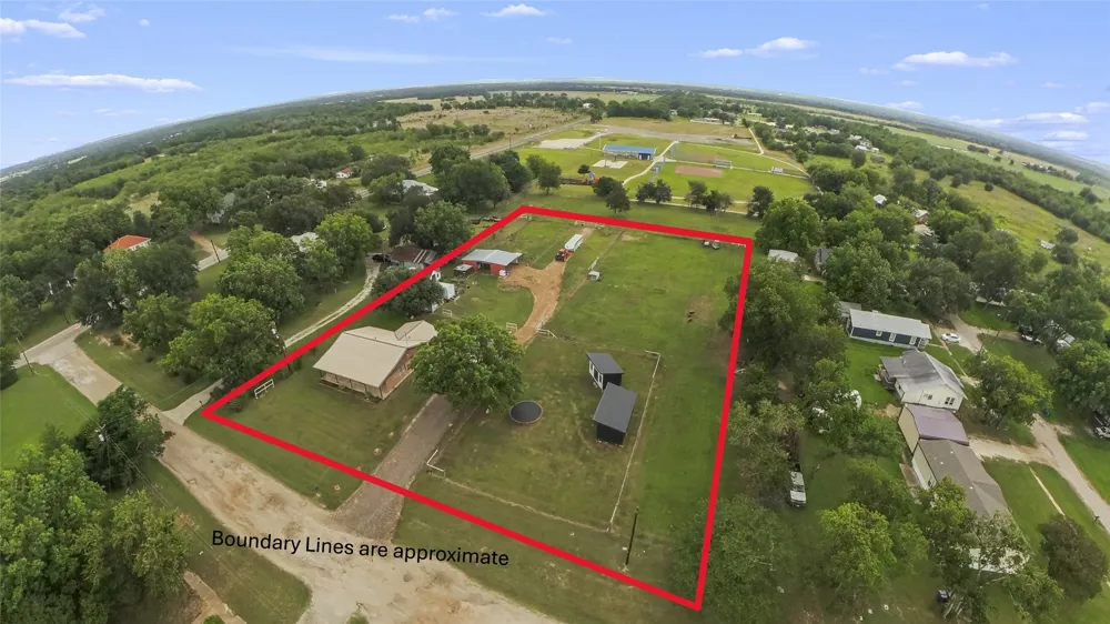 110 Avenue D Wortham, TX 76693