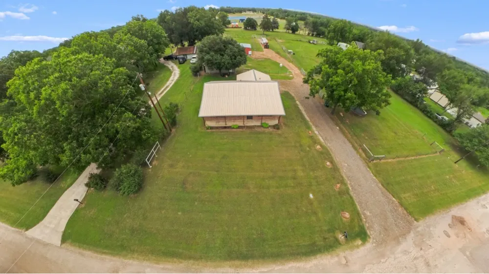 110 Avenue D Wortham, TX 76693