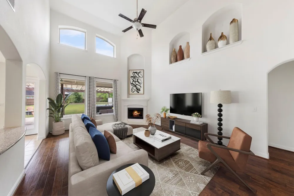 10235 S Goshawk Trail Conroe, TX 77385