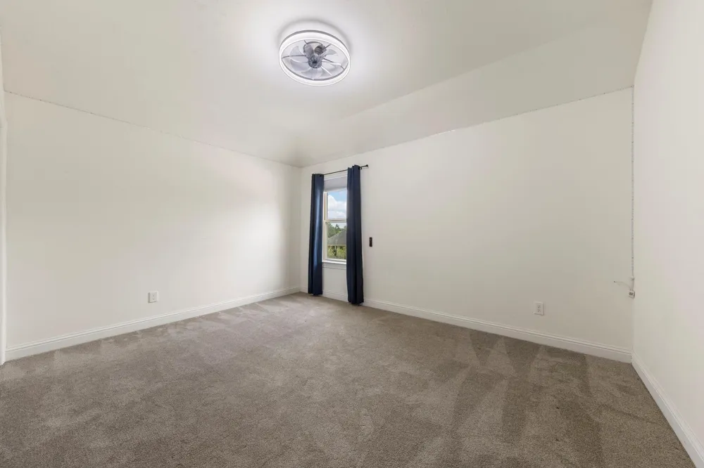 10235 S Goshawk Trail Conroe, TX 77385
