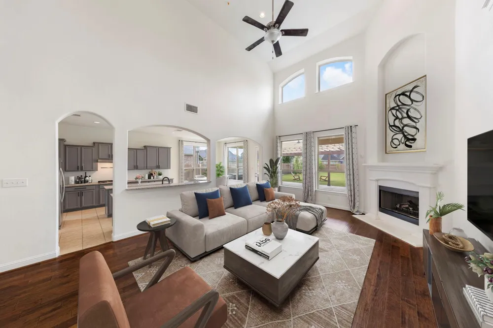 10235 S Goshawk Trail Conroe, TX 77385