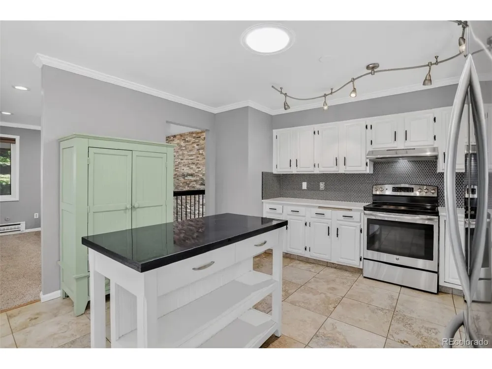6417 High Drive Morrison, CO 80465