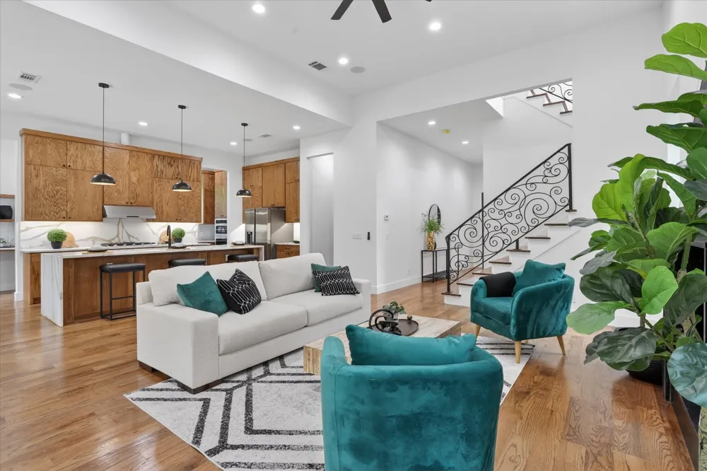 1727 Ramsey Dallas, TX 75216