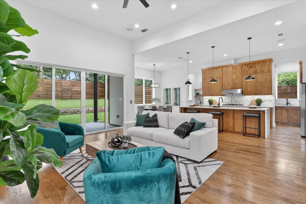1727 Ramsey Dallas, TX 75216