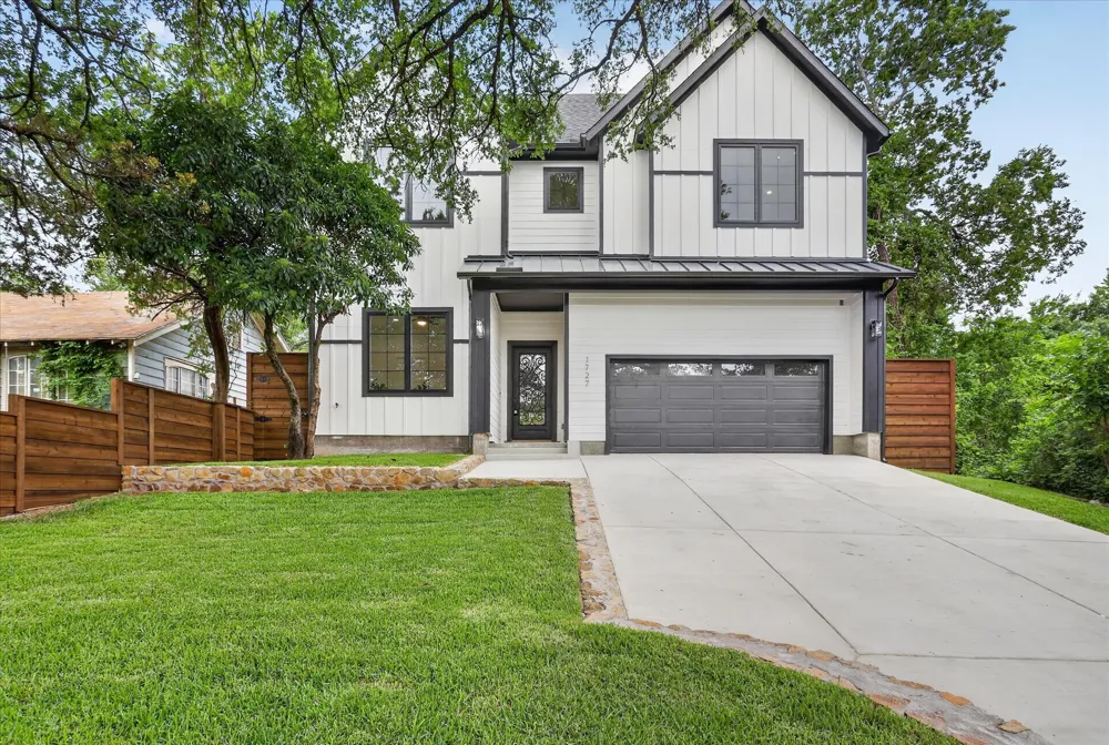 1727 Ramsey Dallas, TX 75216