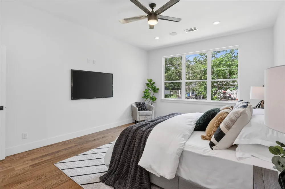 1727 Ramsey Dallas, TX 75216