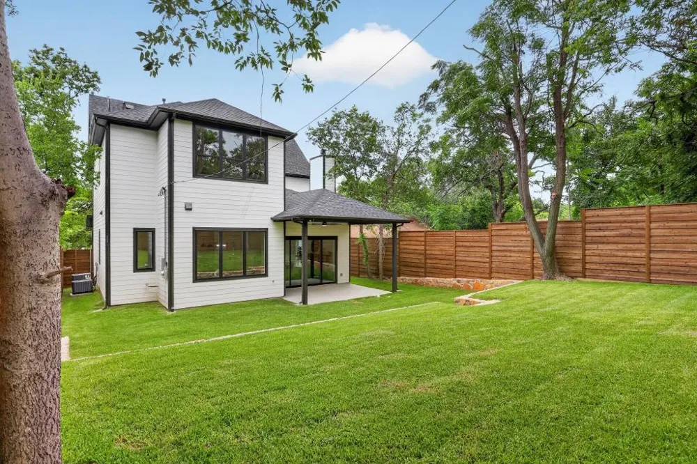 1727 Ramsey Dallas, TX 75216