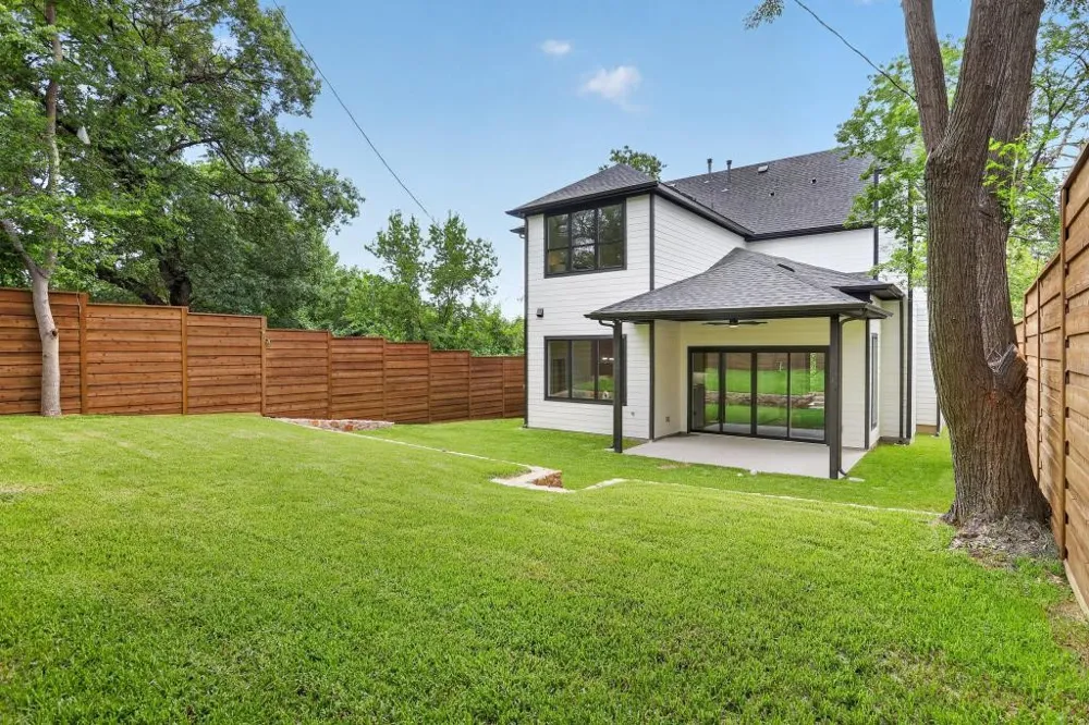 1727 Ramsey Dallas, TX 75216