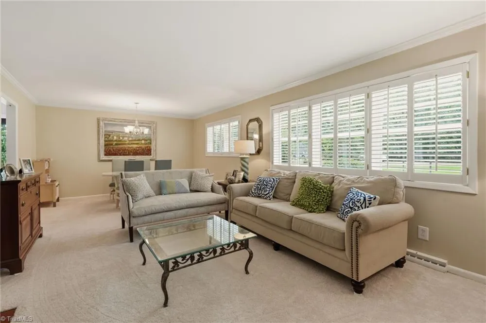 1019 Oakcrest Drive Reidsville, NC 27320