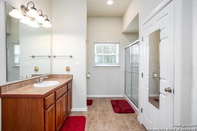 113 Pond Creek Ln Hunt, TX 78024