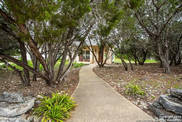 113 Pond Creek Ln Hunt, TX 78024
