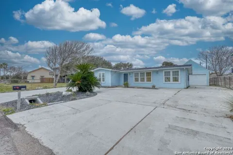 4034 Laguna Shores Rd