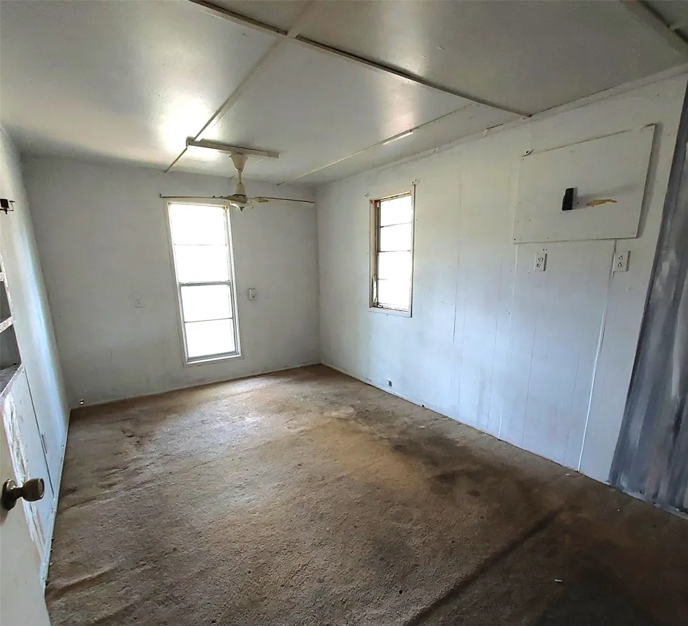1805 Cherokee Trace Tool, TX 75143