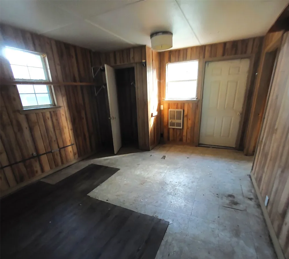 1805 Cherokee Trace Tool, TX 75143