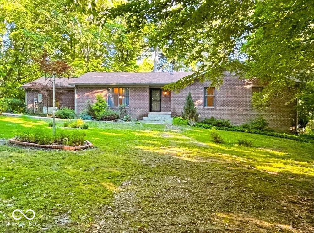 1492 Ranch Trail Martinsville, IN 46151