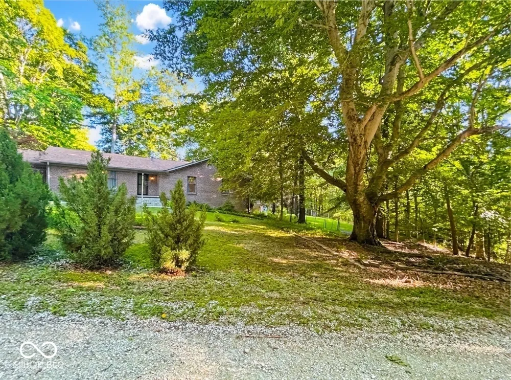 1492 Ranch Trail Martinsville, IN 46151