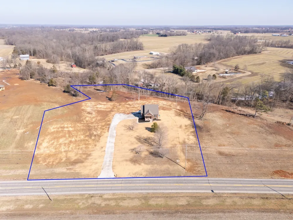 6841 Highway 41 Cedar Hill, TN 37032