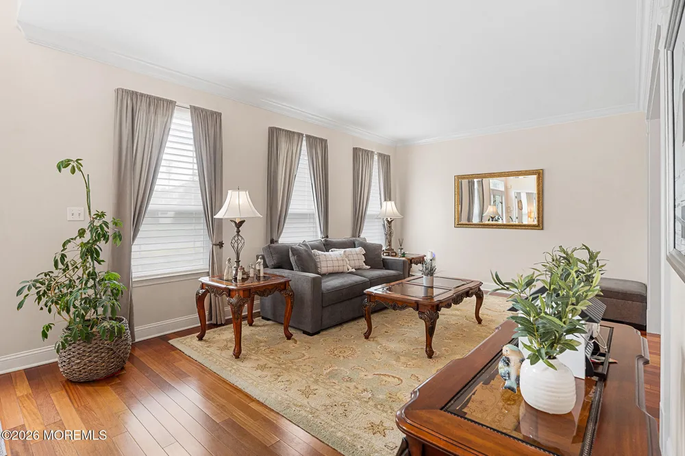 61 Cliffwood Drive Allentown, NJ 08501