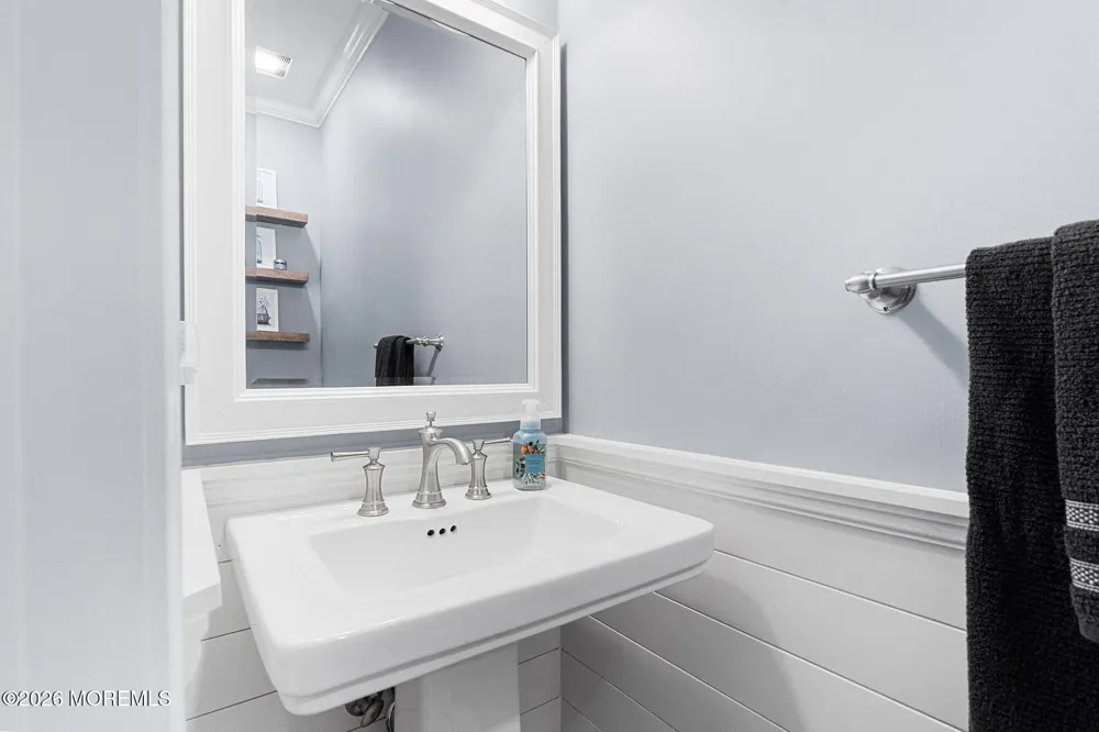 61 Cliffwood Drive Allentown, NJ 08501