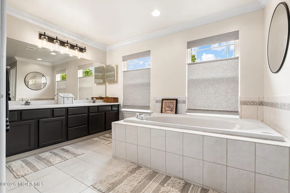 61 Cliffwood Drive Allentown, NJ 08501