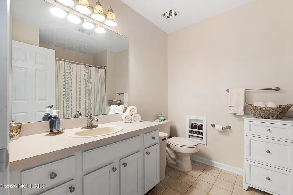 61 Cliffwood Drive Allentown, NJ 08501