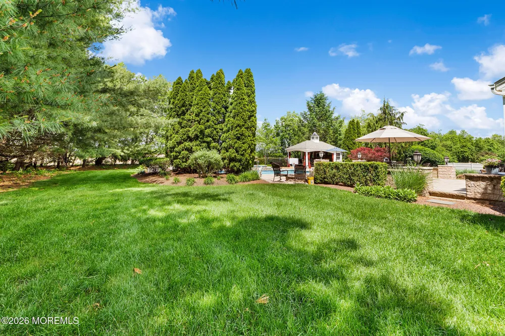 61 Cliffwood Drive Allentown, NJ 08501