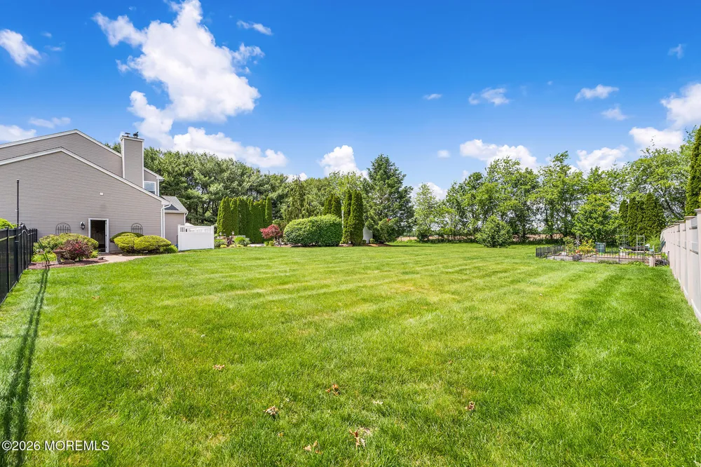 61 Cliffwood Drive Allentown, NJ 08501