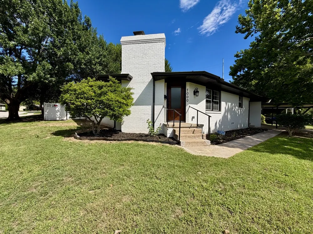 7000 Park Place Drive Richland Hills, TX 76118