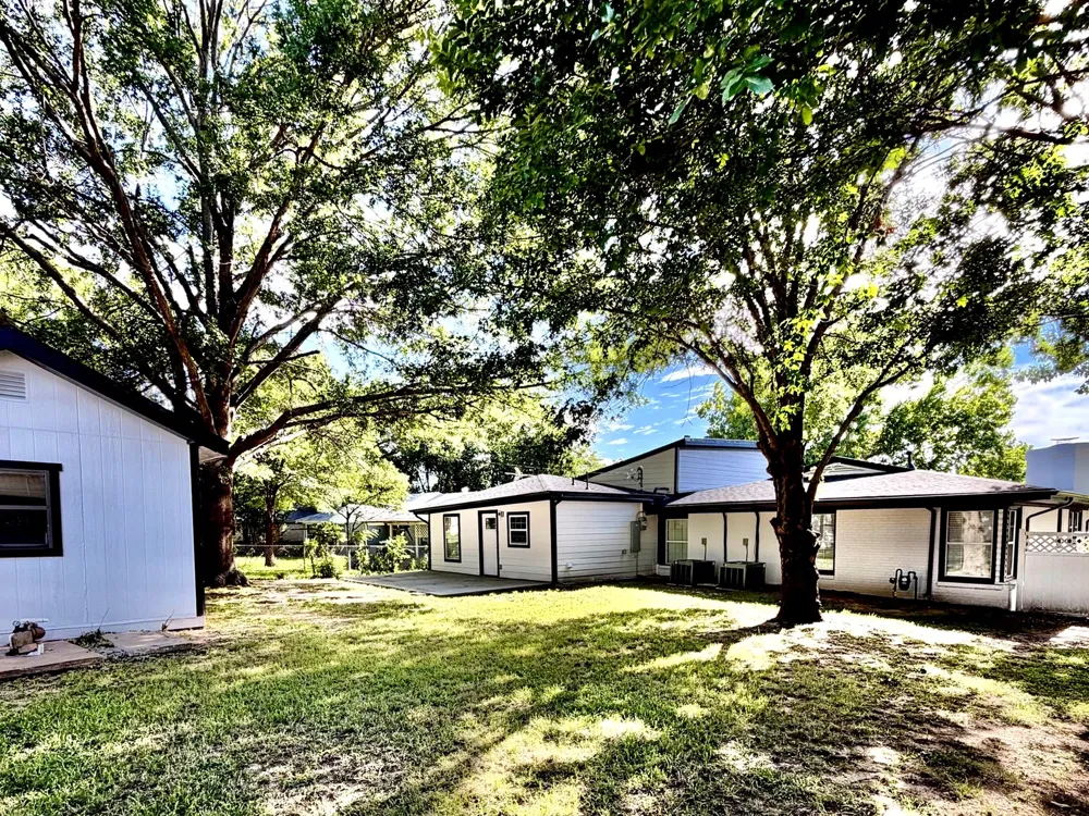 7000 Park Place Drive Richland Hills, TX 76118