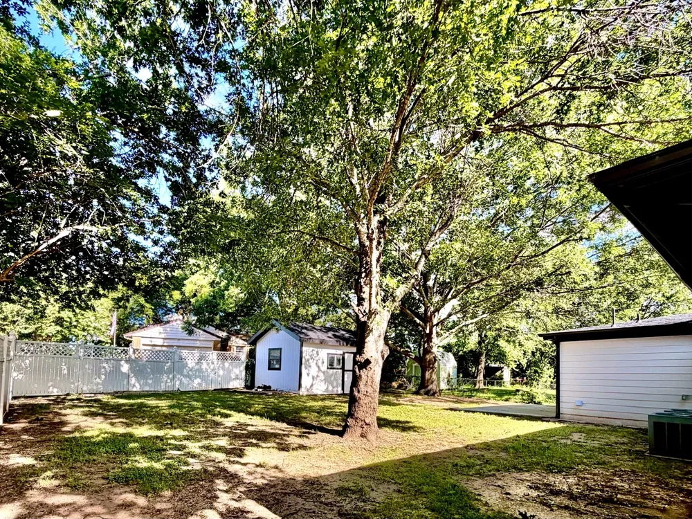 7000 Park Place Drive Richland Hills, TX 76118