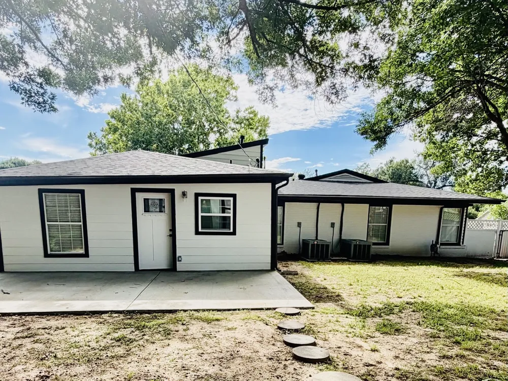 7000 Park Place Drive Richland Hills, TX 76118