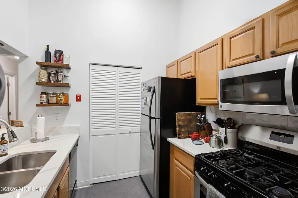 10 Bayberry Court Jackson, NJ 08527