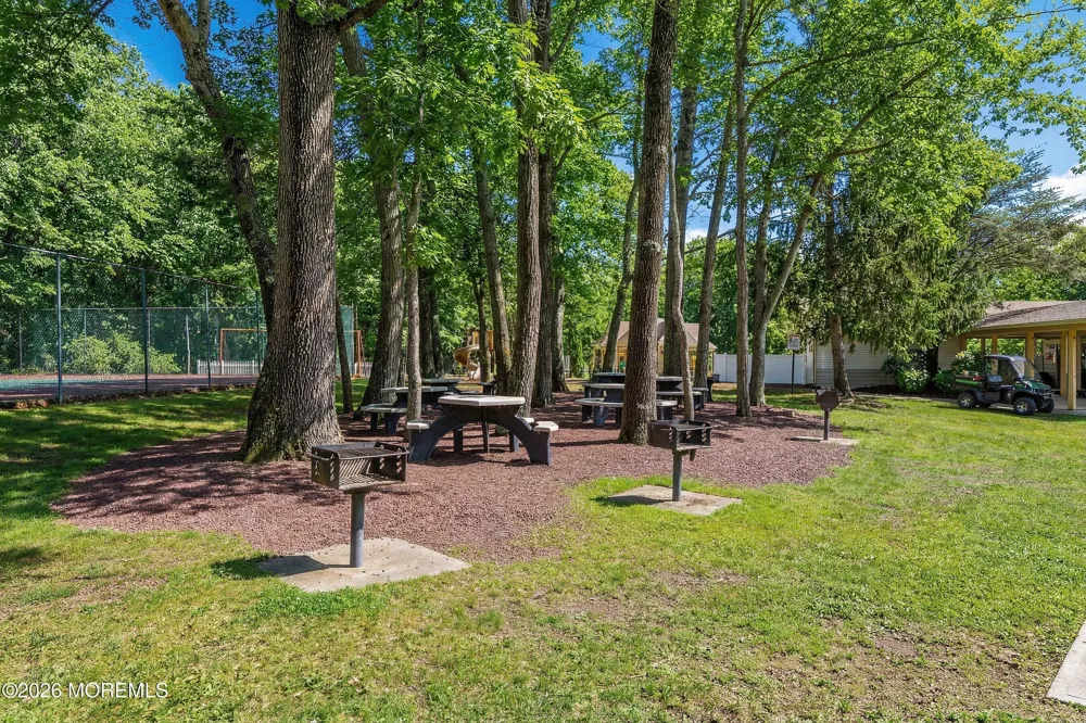 10 Bayberry Court Jackson, NJ 08527