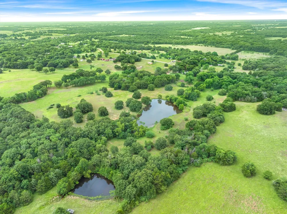 520 Vz County Road 3518 Wills Point, TX 75169